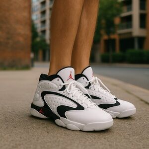 Jordan OG Retro White Women's Size
8.5 133000-106‎